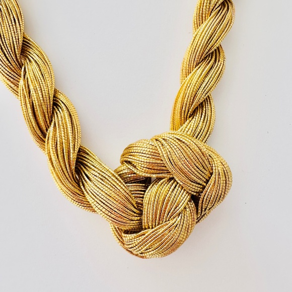 Vintage Gold Metallic Rope Choker Necklace Unique 18" + -Bullet-Cab Style Clasp - Picture 2 of 3